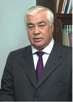 Академик Клюев Владимир Владимирович.jpg